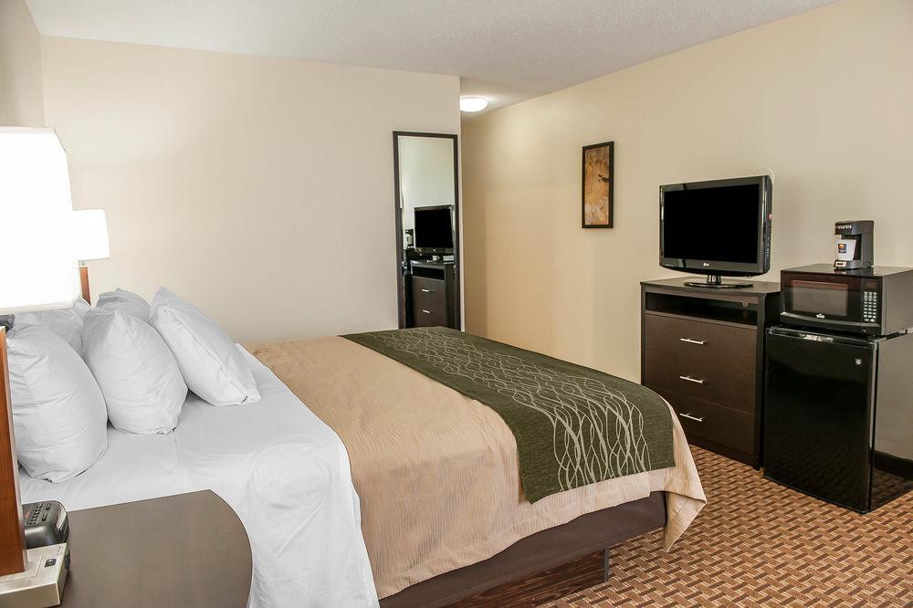 Comfort Inn & Suites Warsaw Near Us-30 Kültér fotó