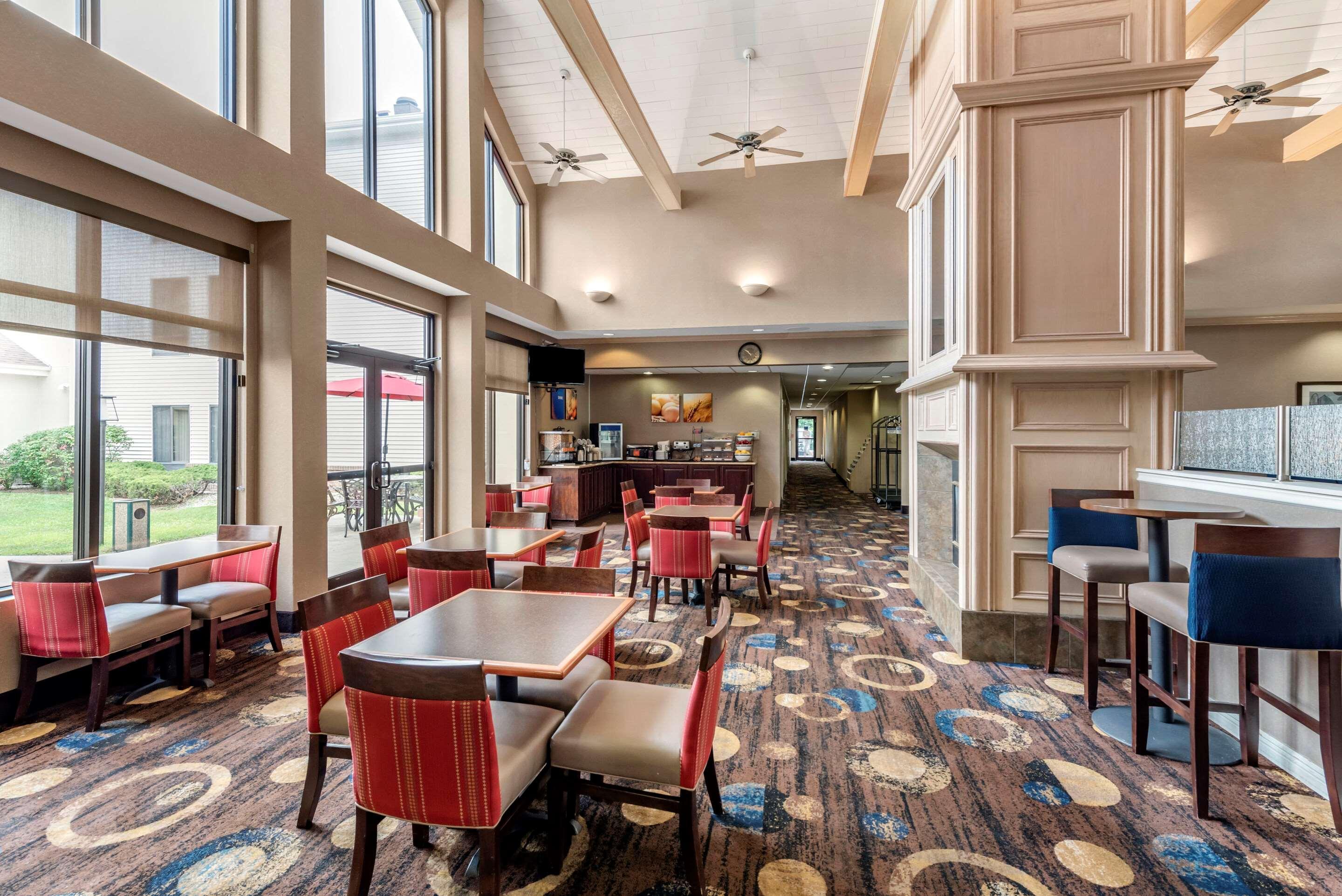 Comfort Inn & Suites Warsaw Near Us-30 Kültér fotó