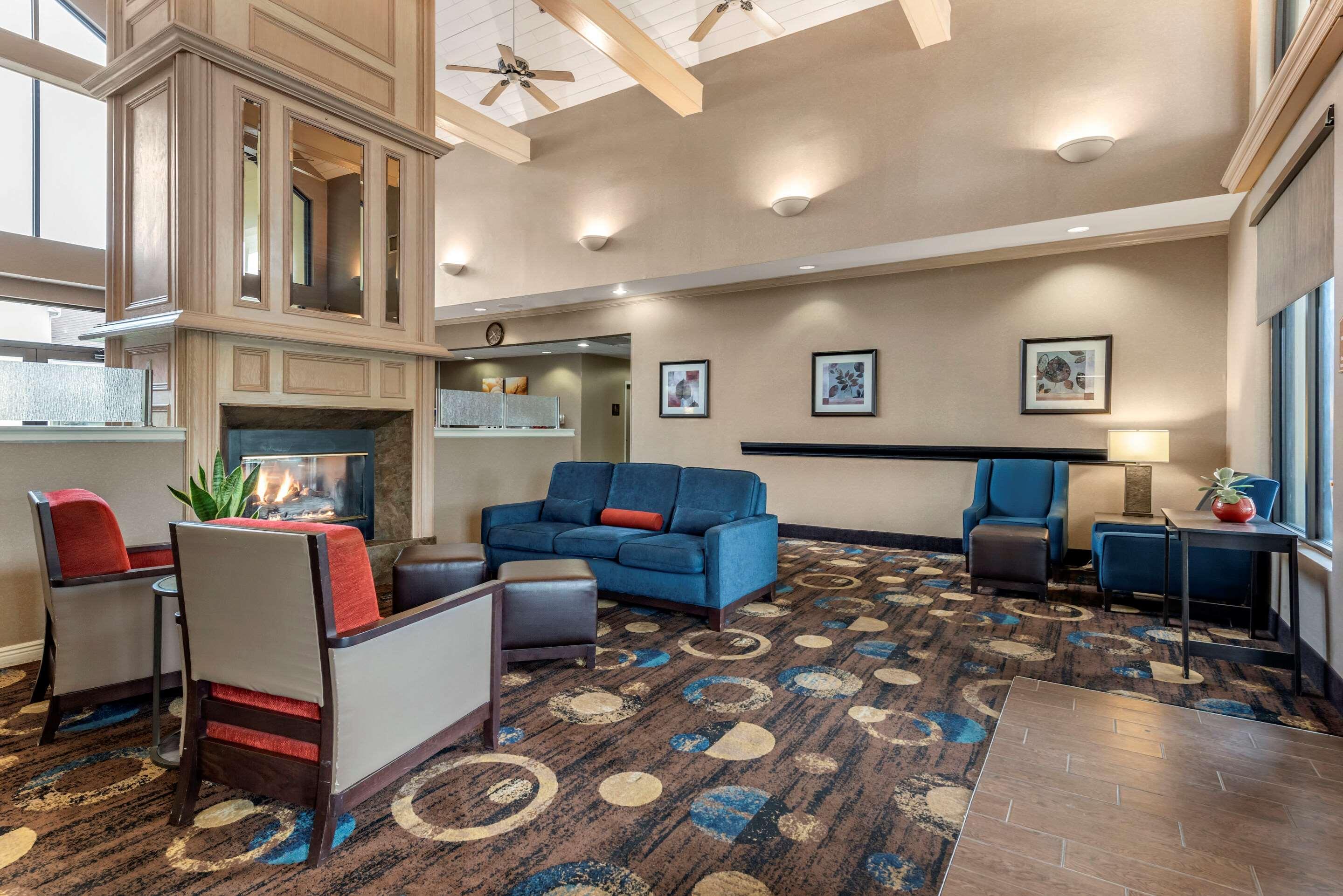 Comfort Inn & Suites Warsaw Near Us-30 Kültér fotó