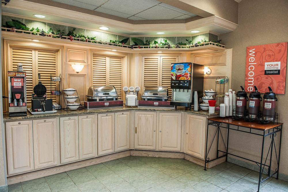 Comfort Inn & Suites Warsaw Near Us-30 Kültér fotó